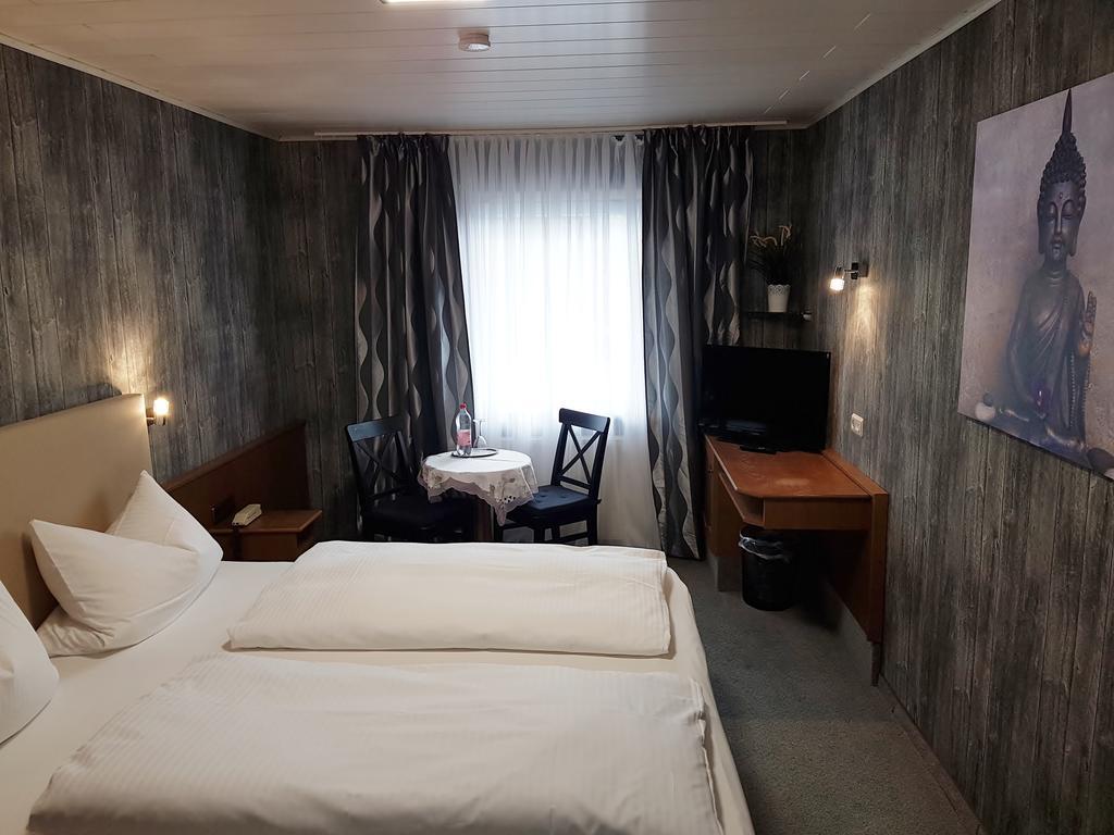 Charlottenhof Hotel Messel Eksteriør billede